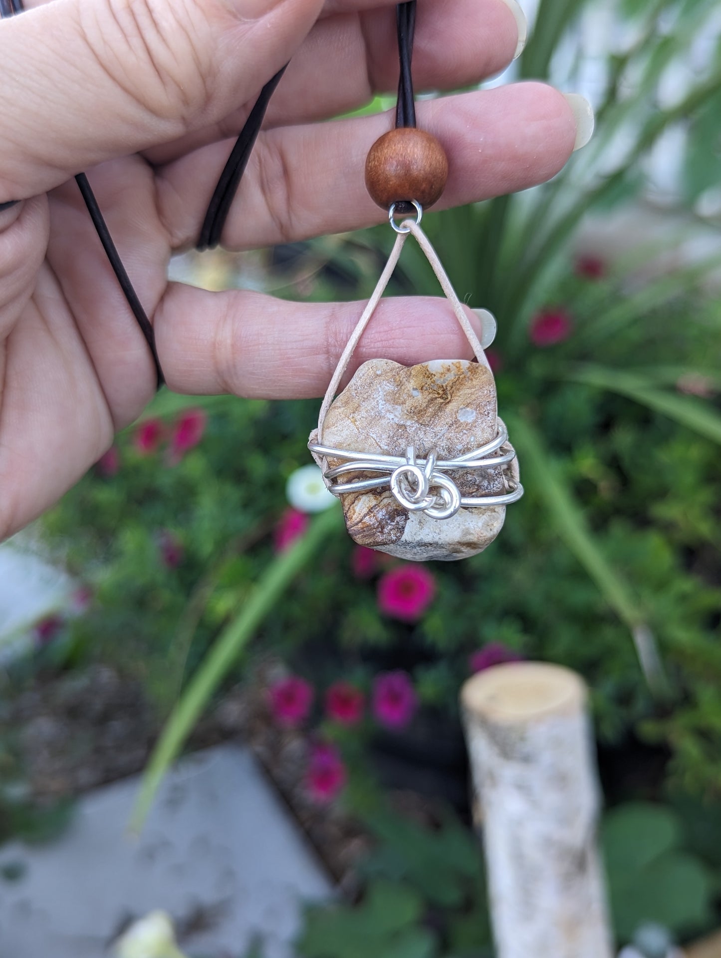 Simple and Natural Picture Jasper